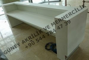 Güney Akrilik Karşılama Bankoları